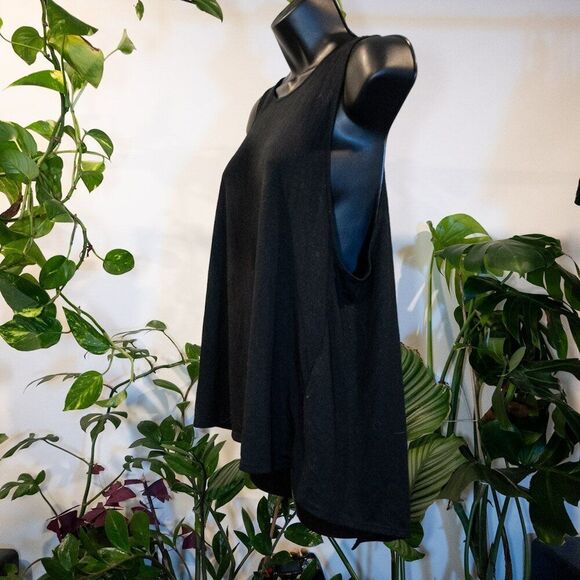 Mossimo Supply Co. Black Athleticwear Tank, Open Back, Size M - Picture 3 of 5